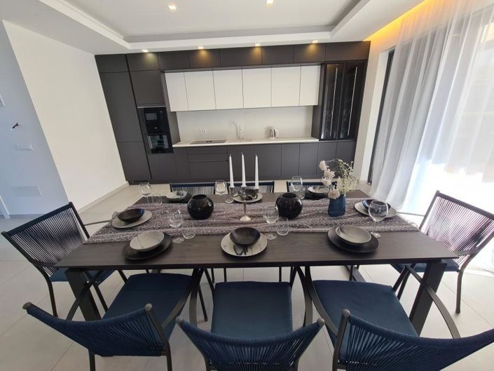 Image No.7-3 Bed Property for sale