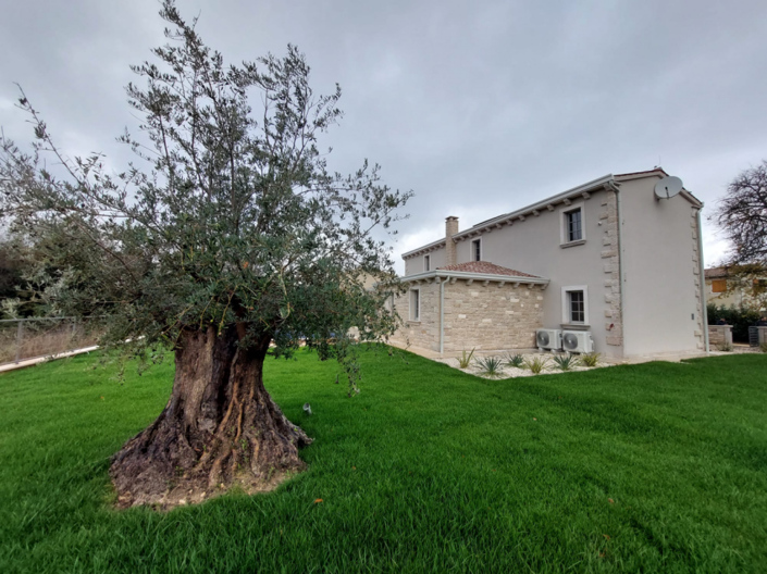 Image No.24-4 Bed Property for sale