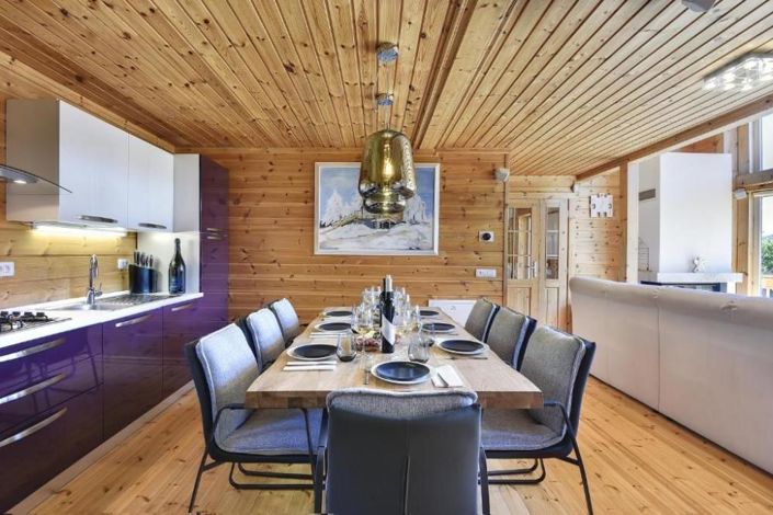 Image No.5-4 Bed Property for sale