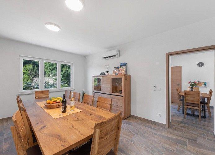 Image No.13-5 Bed Property for sale