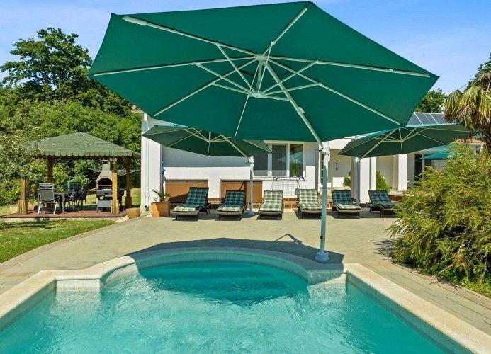 Image No.4-5 Bed Property for sale