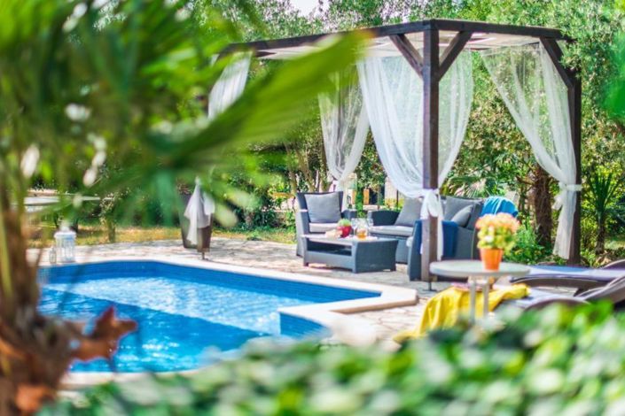 Image No.3-4 Bed Property for sale