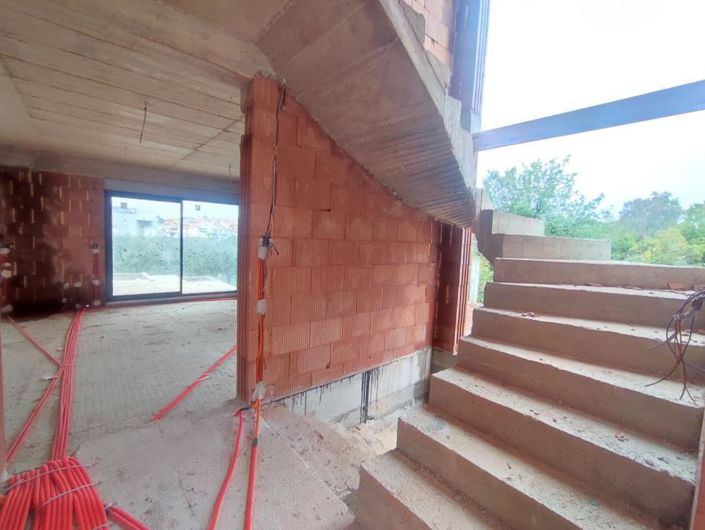 Image No.11-3 Bed Property for sale