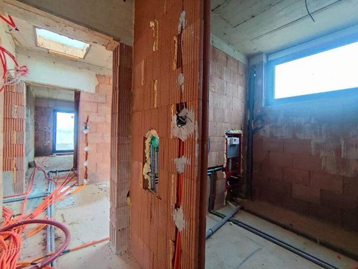 Image No.21-3 Bed Property for sale