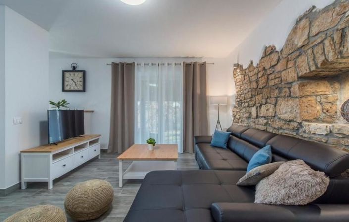 Image No.7-3 Bed Property for sale