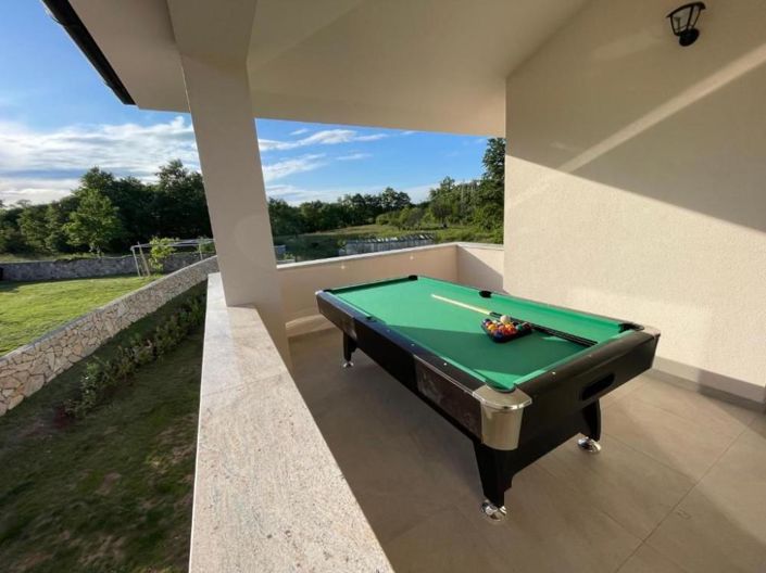 Image No.18-4 Bed Property for sale