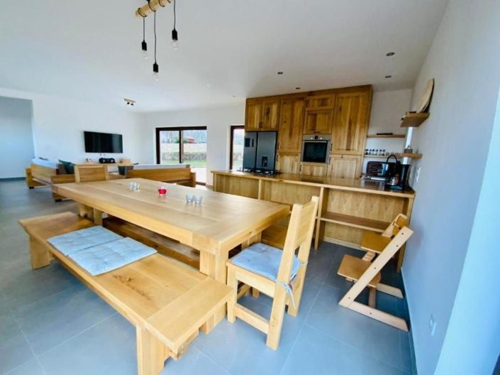 Image No.9-4 Bed Property for sale