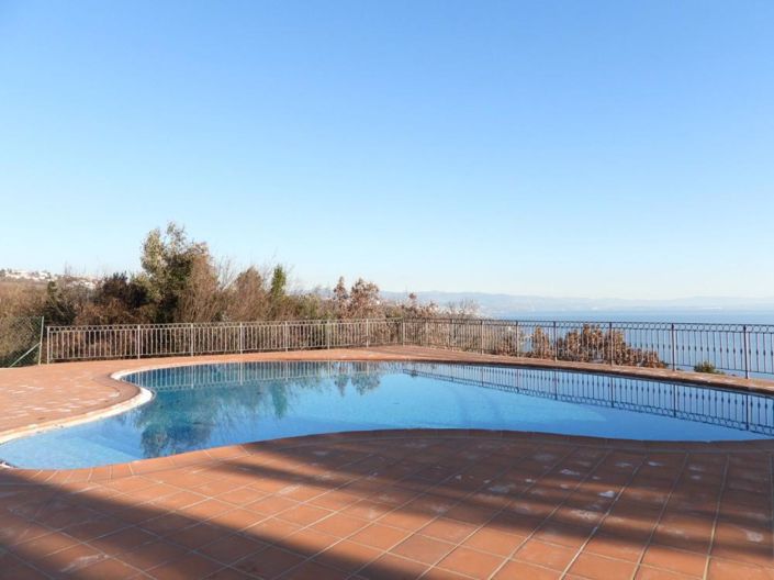 Image No.5-7 Bed Property for sale