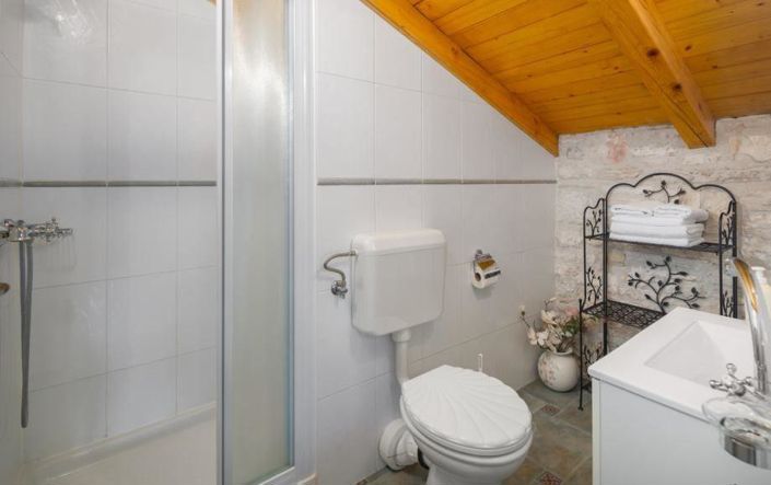 Image No.11-4 Bed Property for sale