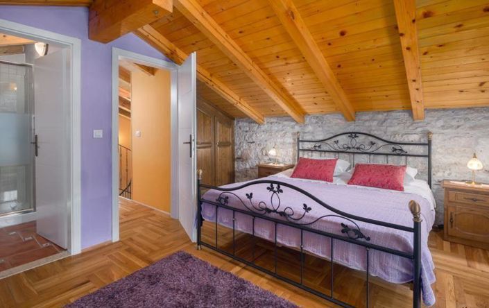 Image No.9-4 Bed Property for sale