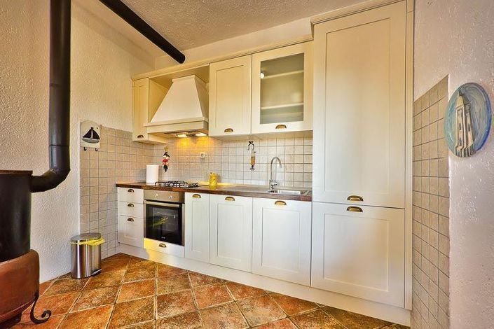 Image No.18-4 Bed Property for sale