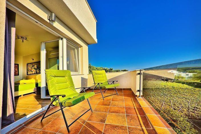 Image No.3-4 Bed Property for sale