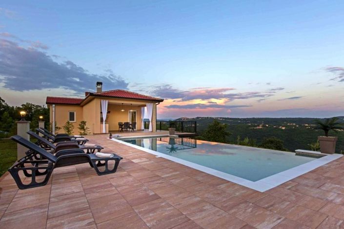 Image No.1-2 Bed Property for sale