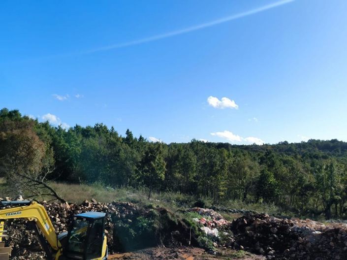 Image No.3-3 Bed Property for sale