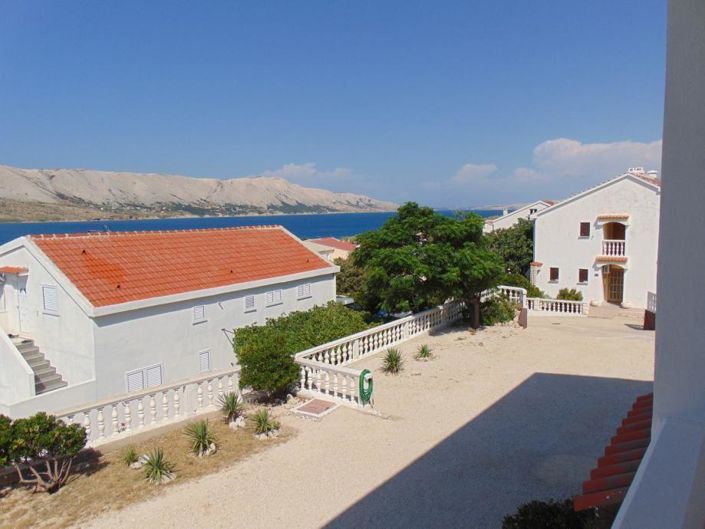 Image No.2-7 Bed Property for sale