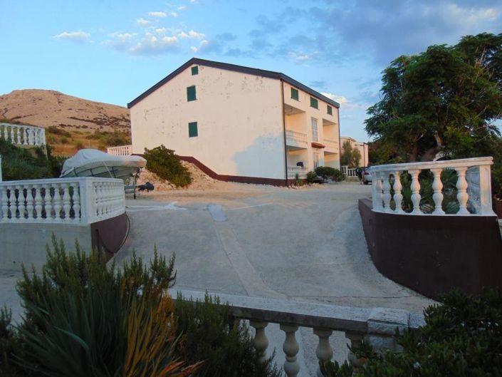 Image No.4-7 Bed Property for sale