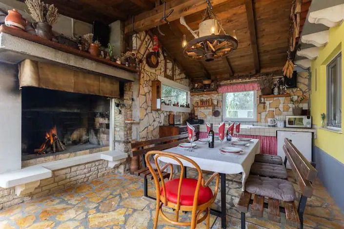 Image No.23-5 Bed Property for sale