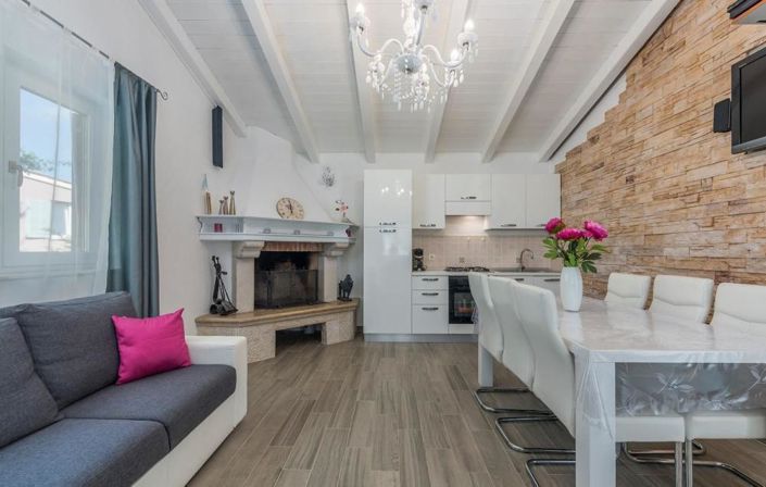 Image No.14-2 Bed Property for sale