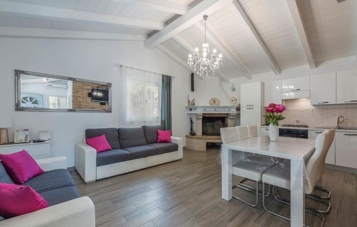 Image No.15-2 Bed Property for sale