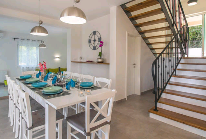 Image No.3-3 Bed Property for sale