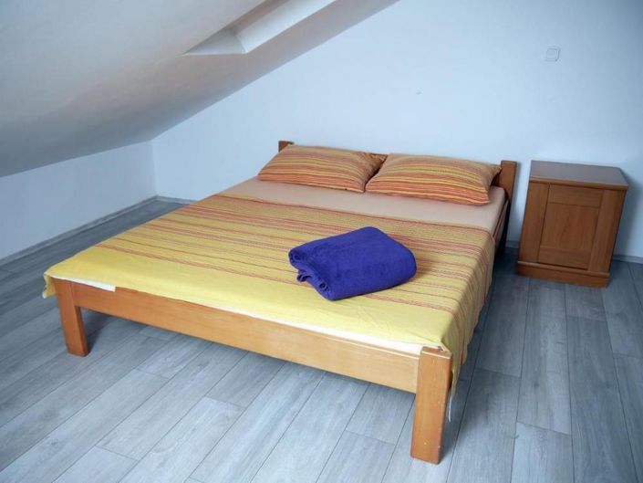 Image No.15-4 Bed Property for sale