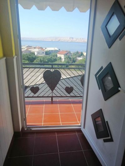 Image No.16-10 Bed Property for sale