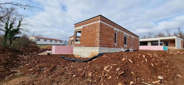 Image No.11-3 Bed Property for sale