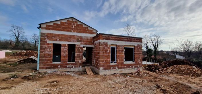 Image No.3-3 Bed Property for sale