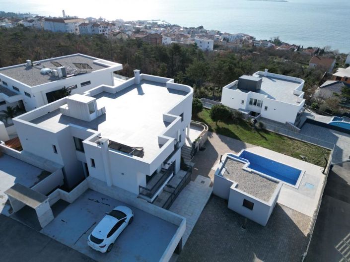 Image No.1-10 Bed Property for sale