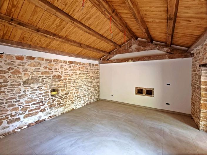 Image No.7-4 Bed Property for sale