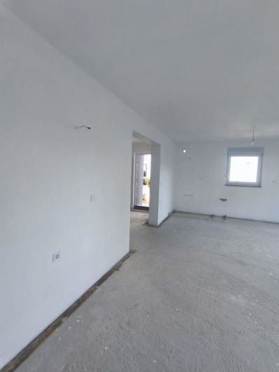 Image No.17-3 Bed Property for sale