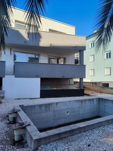 Image No.2-3 Bed Property for sale