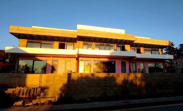 Image No.3-3 Bed Property for sale