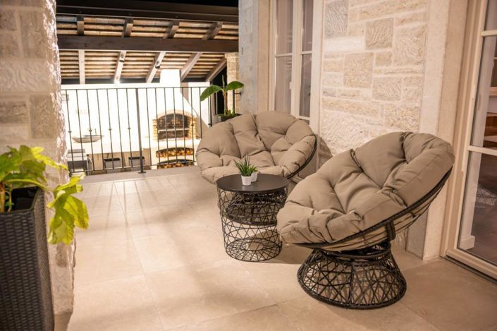 Image No.9-4 Bed Property for sale