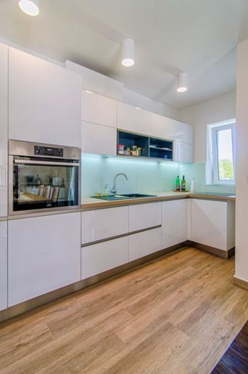 Image No.21-4 Bed Property for sale