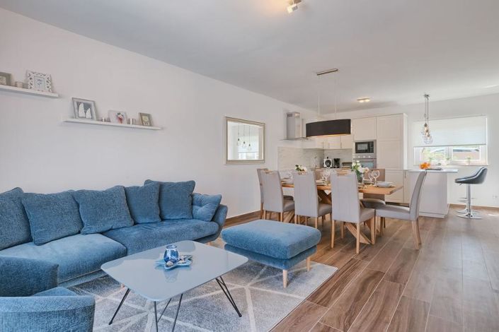 Image No.9-4 Bed Property for sale