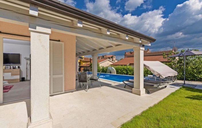 Image No.13-3 Bed Property for sale