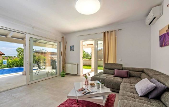 Image No.21-3 Bed Property for sale