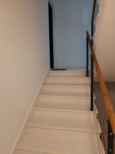 Image No.21-18 Bed Property for sale