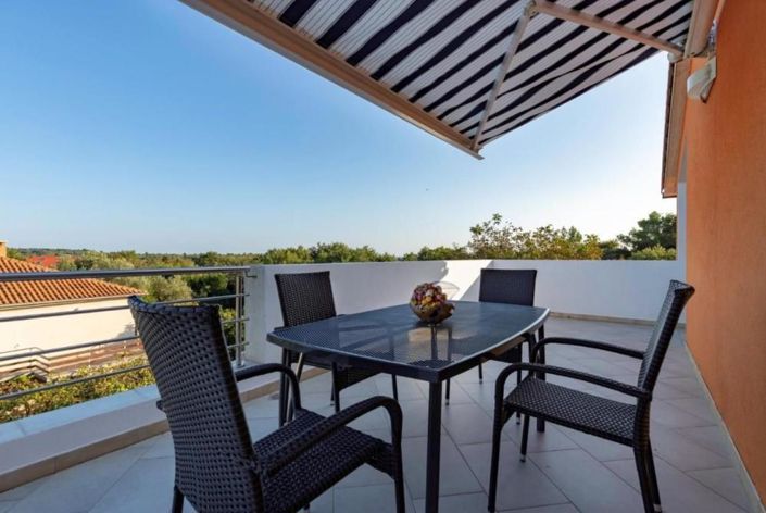 Image No.7-11 Bed Property for sale