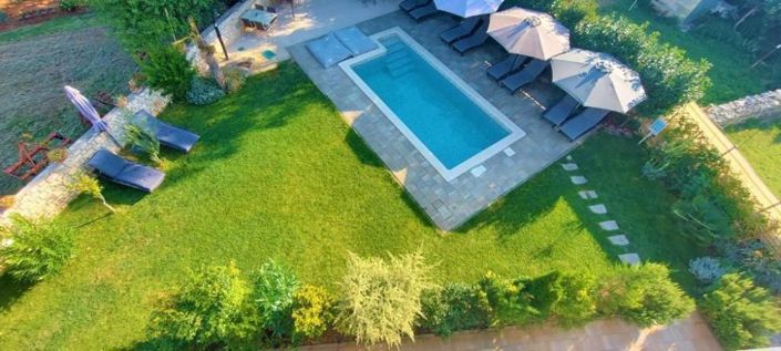 Image No.7-7 Bed Property for sale