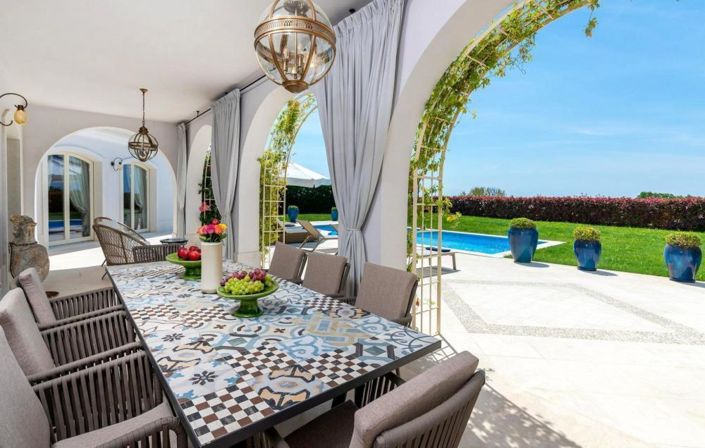 Image No.13-4 Bed Property for sale