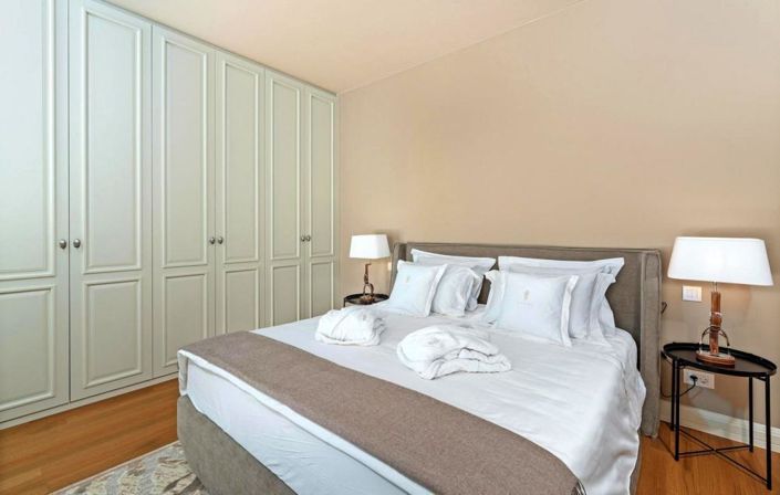 Image No.24-4 Bed Property for sale