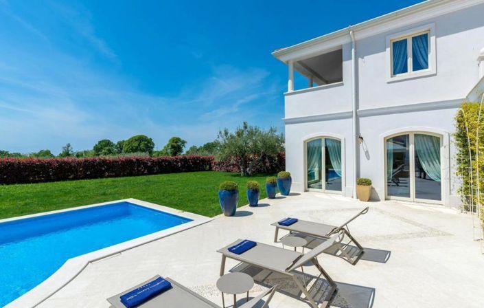 Image No.8-4 Bed Property for sale