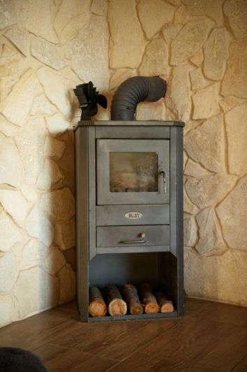 Image No.20-10 Bed Property for sale