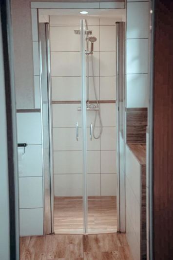 Image No.5-10 Bed Property for sale