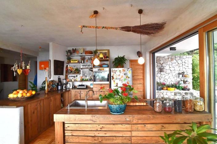 Image No.6-2 Bed Property for sale