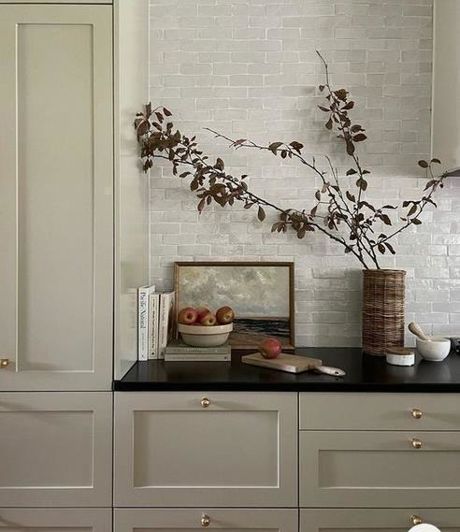 Image No.8-3 Bed Property for sale