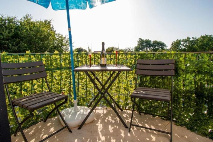 Image No.20-5 Bed Property for sale