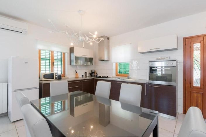 Image No.19-4 Bed Property for sale